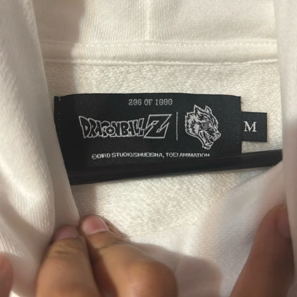 Darc Sport White Wolves Hoodie x DragonBallZ - Picture 3 of 5